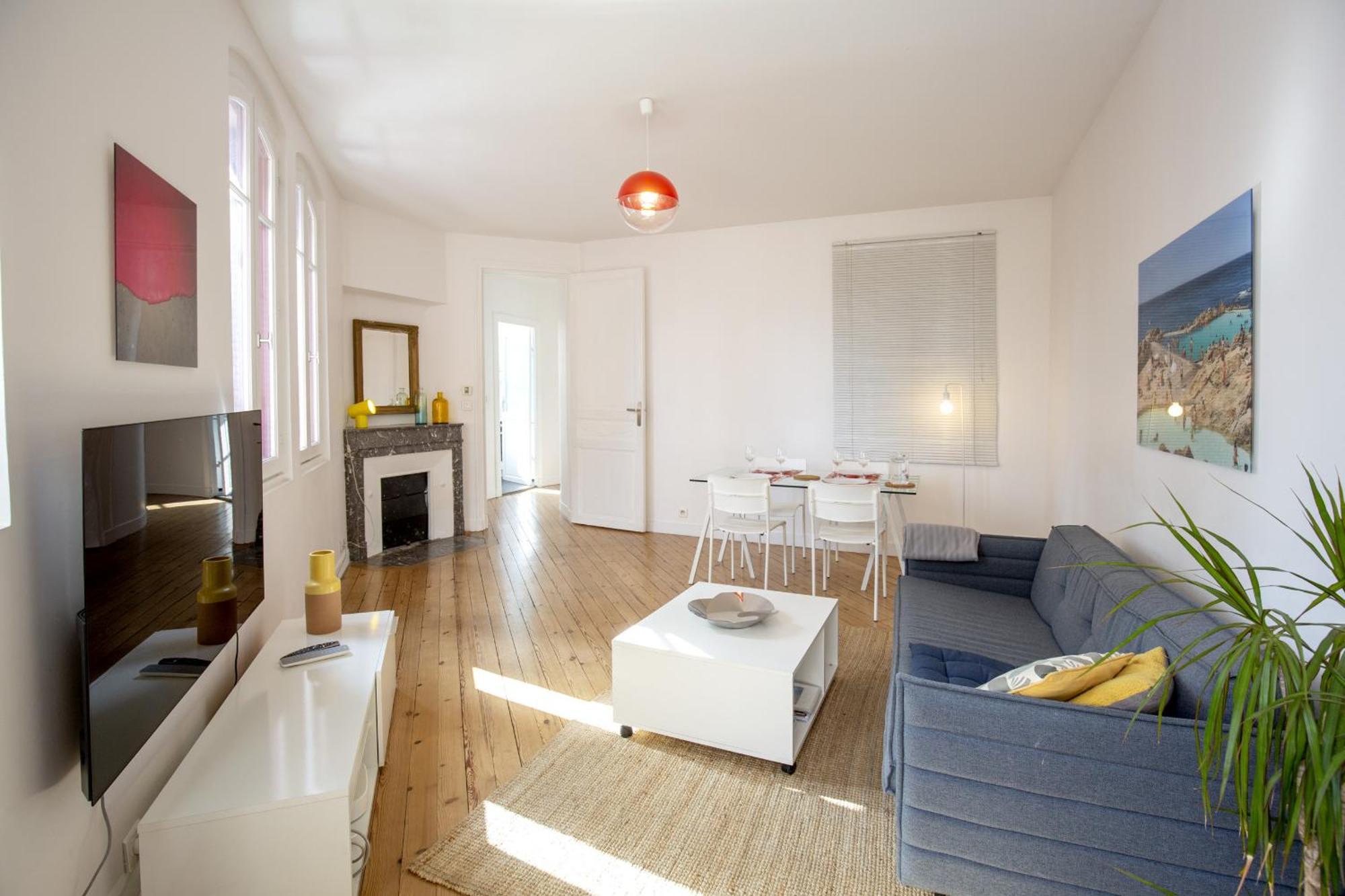 Place Saint Michel Apartment Bordeaux Exterior photo